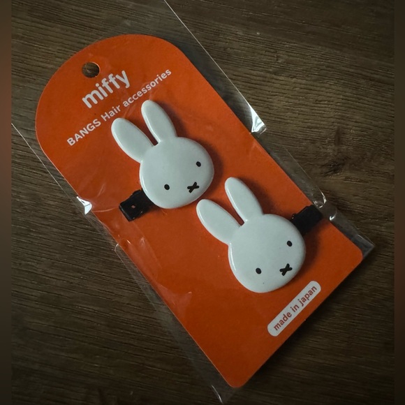 2 Left! MIFFY-Imported (NWT) Two White Hair Clips/Barrettes - Picture 5 of 5